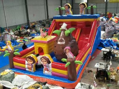 心動圣誕季，悅享歡樂時 商場超市必備的圣誕老人氣模充氣玩具